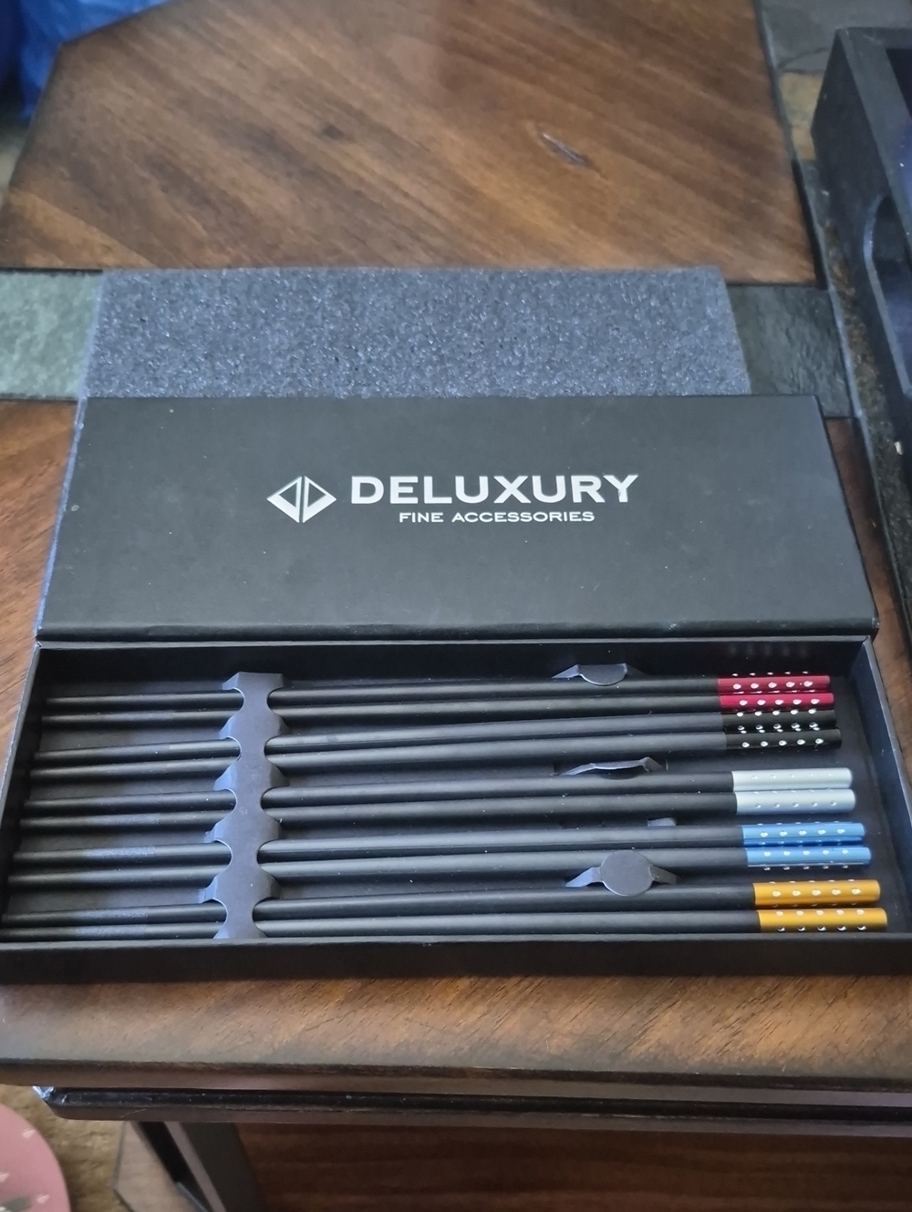DELUXURY Black Metal Chopsticks Set with Colored Tips